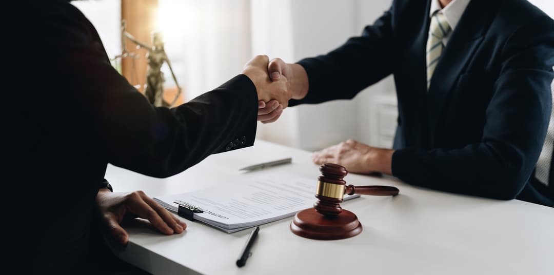 Minimum Wage Federal Contractors: The Ultimate Legal Guide for Washington State Businesses